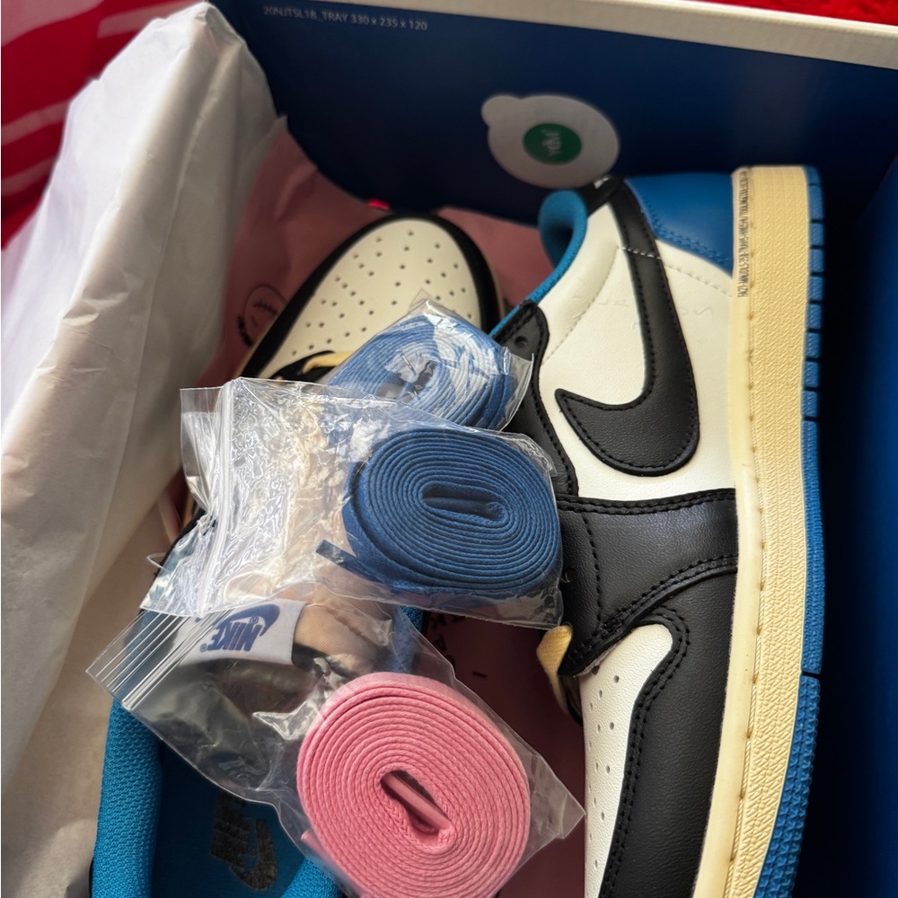 Air Jordan 1 Low Travis Scott
